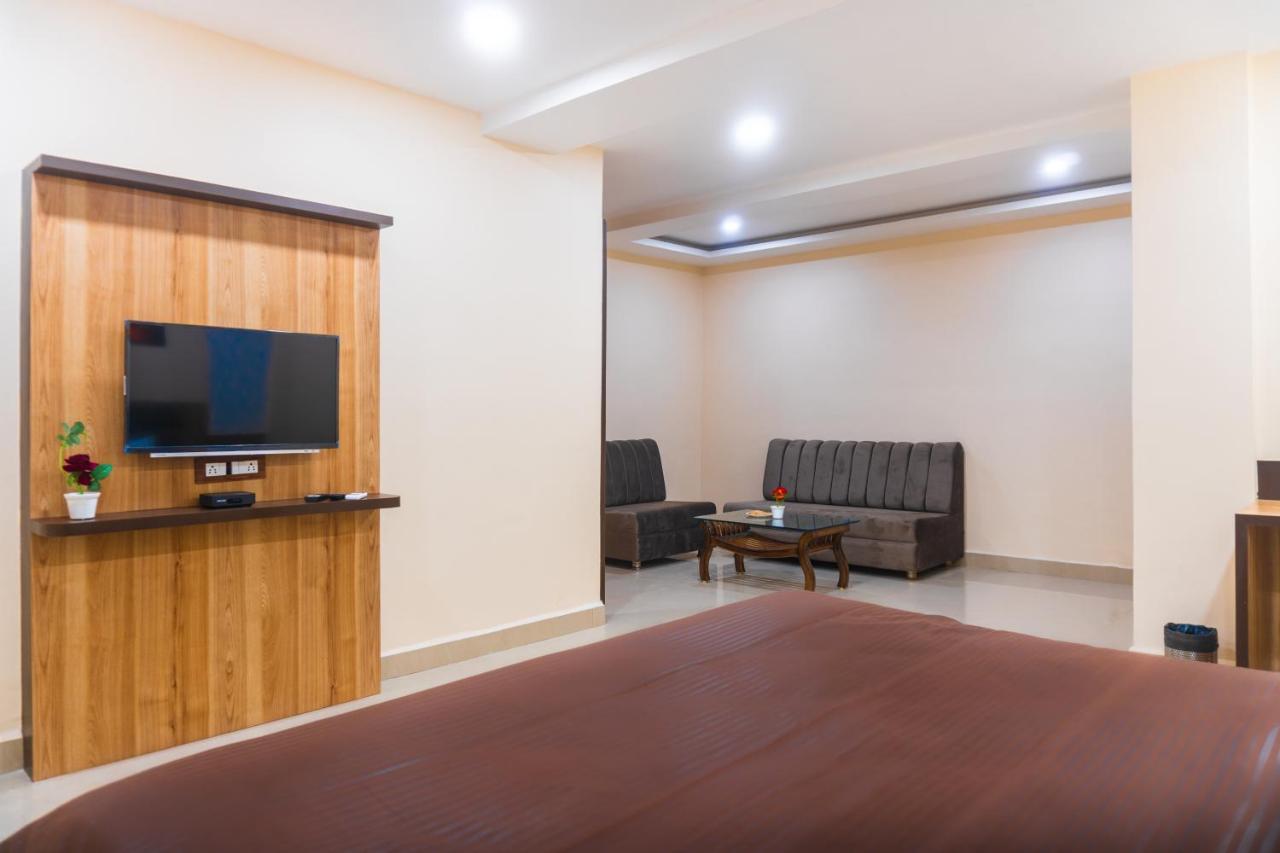 Geet Kavya Inn Bhopal Dış mekan fotoğraf