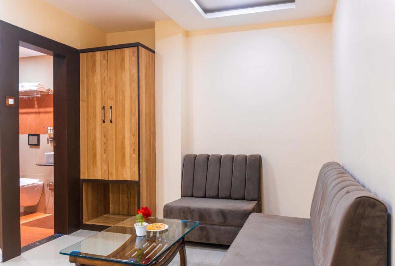 Geet Kavya Inn Bhopal Dış mekan fotoğraf